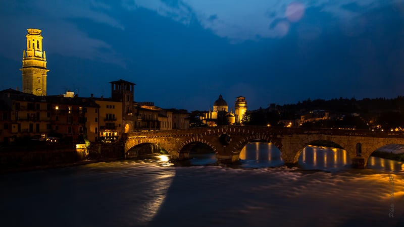 Le Ponte Pietra sur l'Adige
