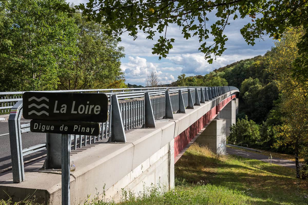 La Loire ) Pinay